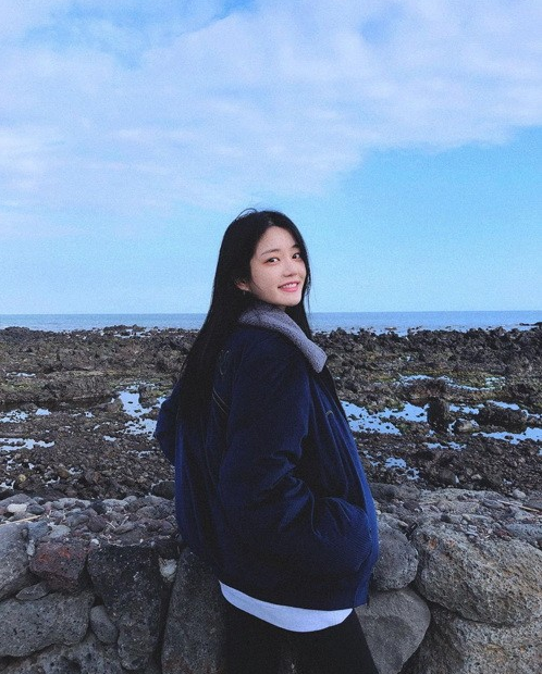 李侑菲