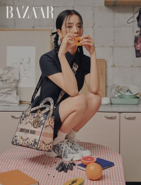 BLACKPINK成员JISOO