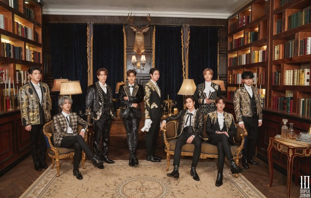SUPER JUNIOR