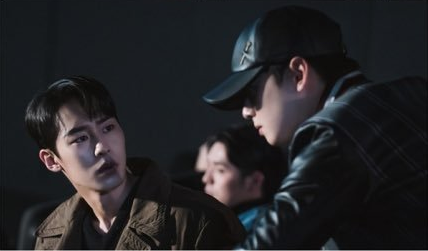 金惠允、李宰旭