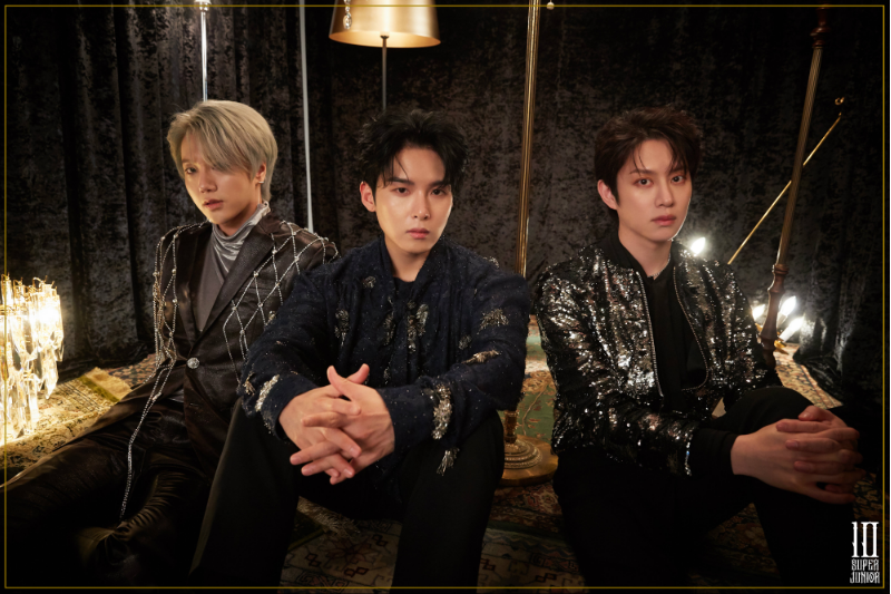 SUPER JUNIOR