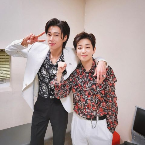 东方神起郑允浩、DinDin