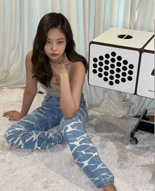 BLACKPINK成员JENNIE