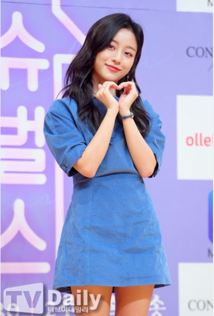 朴志训、李新英、姜旻儿