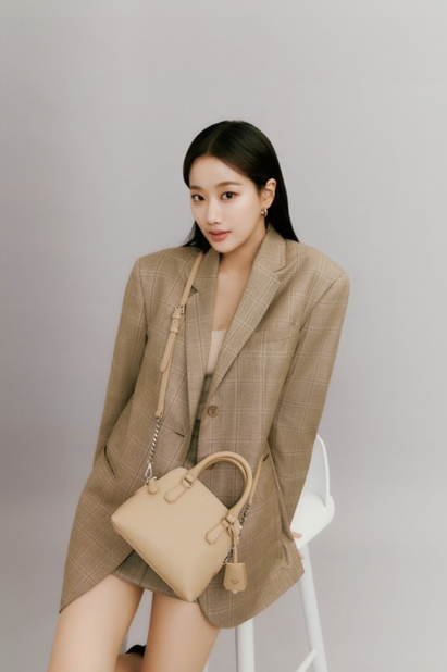 APRIL成员李娜恩