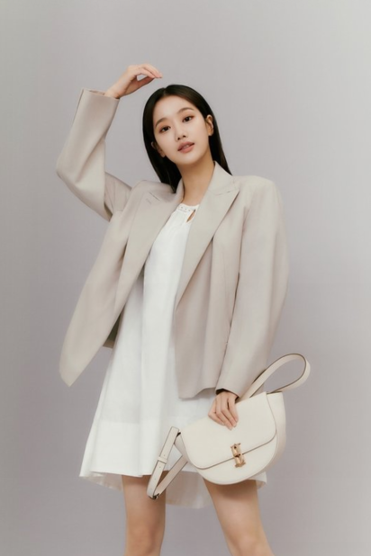 APRIL成员李娜恩