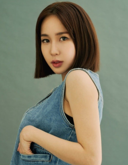朴草娥