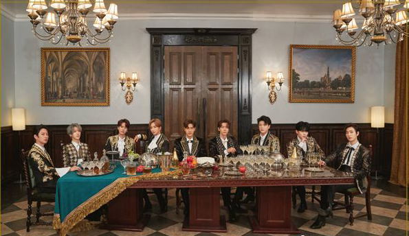 SUPER JUNIOR