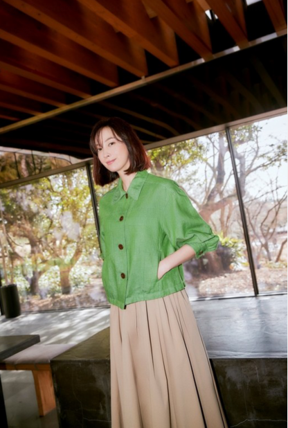 李娜英