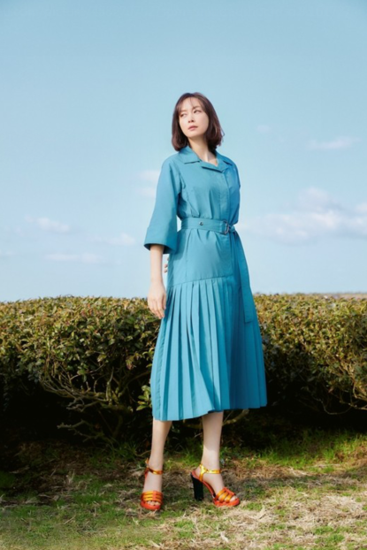 李娜英