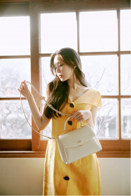 Apink成员孙娜恩