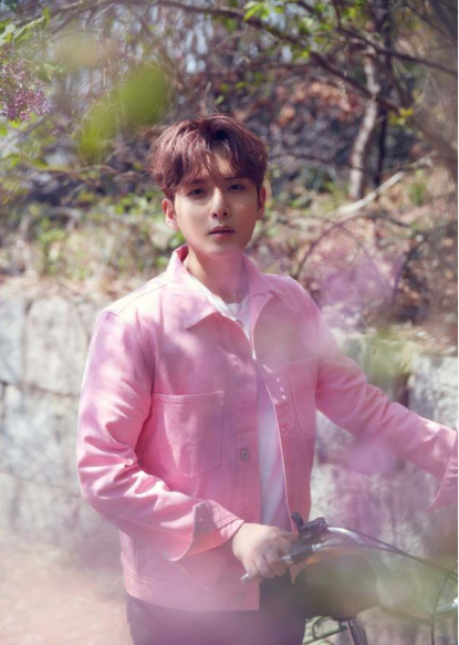 SUPER JUNIOR成员厉旭