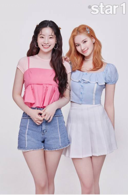 TWICE成员Sana与金多贤