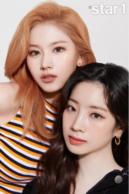 TWICE成员Sana与金多贤