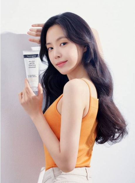  Apink成员孙娜恩