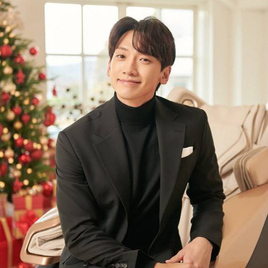 韩国明星夫妇Rain与金泰熙