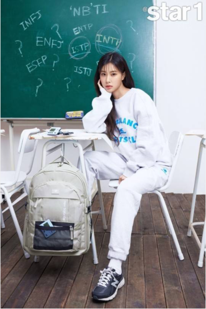 韩国女艺人姜惠元