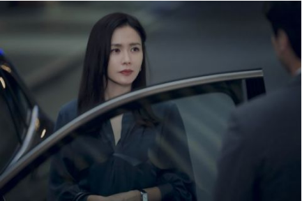 孙艺真、田美都、金智贤