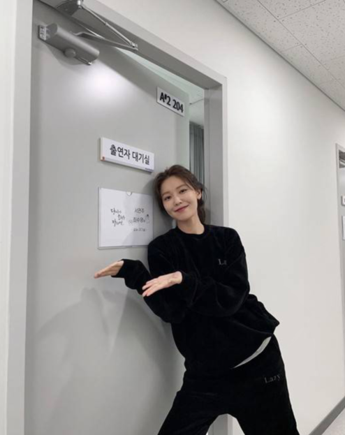 少女时代成员崔秀英