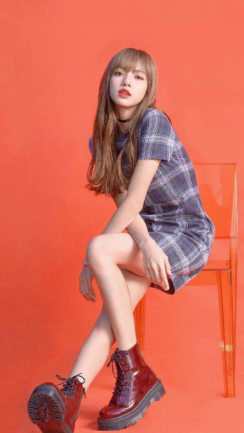 BLACKPINK成员 Lisa