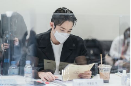 金喜善、路云、李洙赫