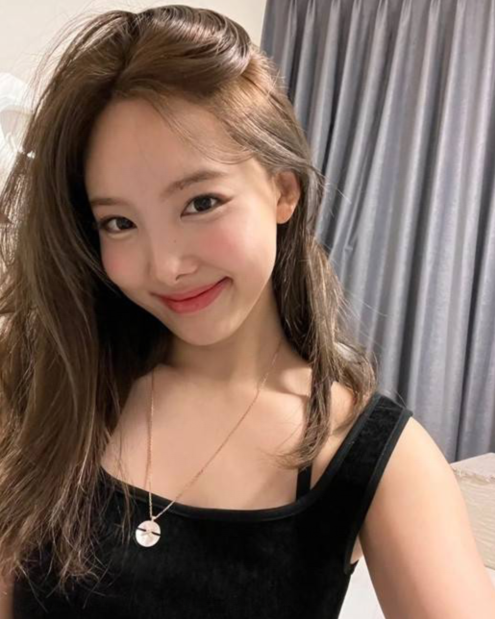 TWICE成员林娜琏