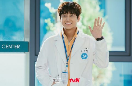 《Ghost Doctor》金泛 