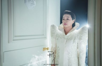 金喜善 路云 李洙赫