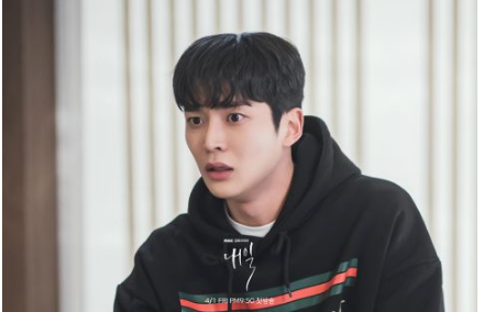 金喜善 路云 李洙赫