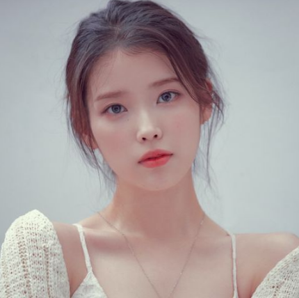 IU