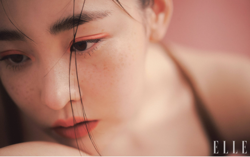 韩国女艺人金敏荷