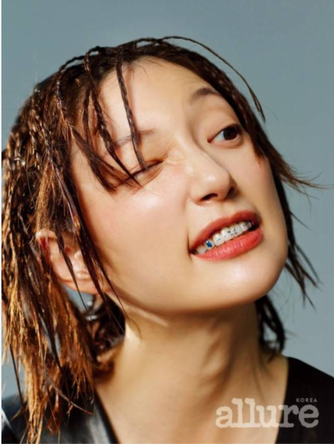 韩国女艺人李艾