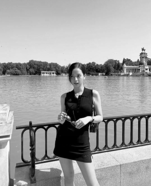 BLACKPINK成员JISOO