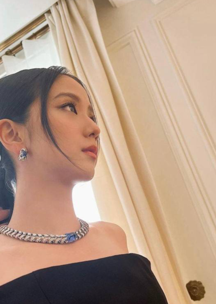 BLACKPINK成员JISOO