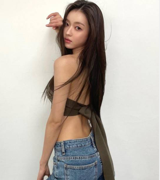 韩国女团oh my girl成员 Yooa