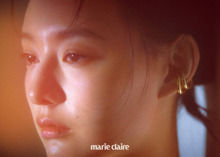 韩国女艺人 金智媛