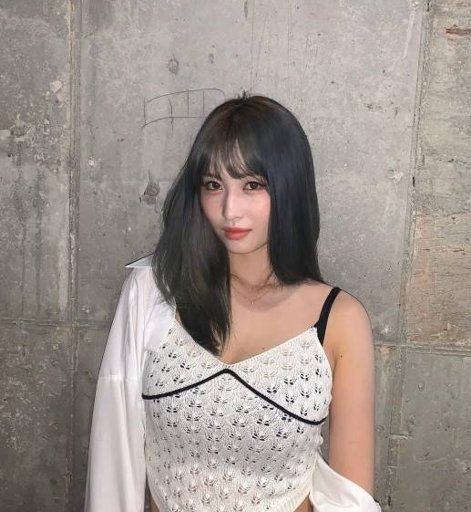 TWICE成员MOMO