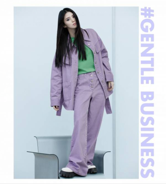 韩国女艺人韩素希