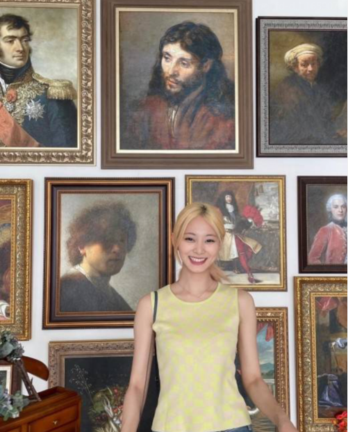 TWICE成员周子瑜