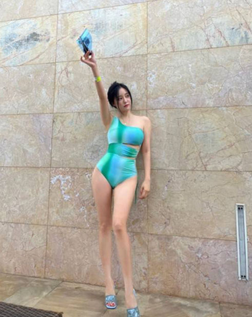 韩国女艺人孝敏