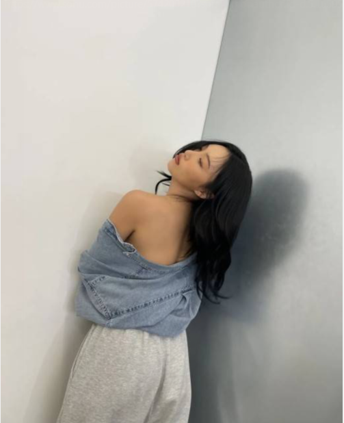 韩国女歌手华莎