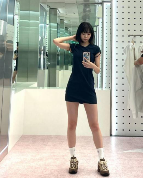 LE SSERAFIM成员金采源