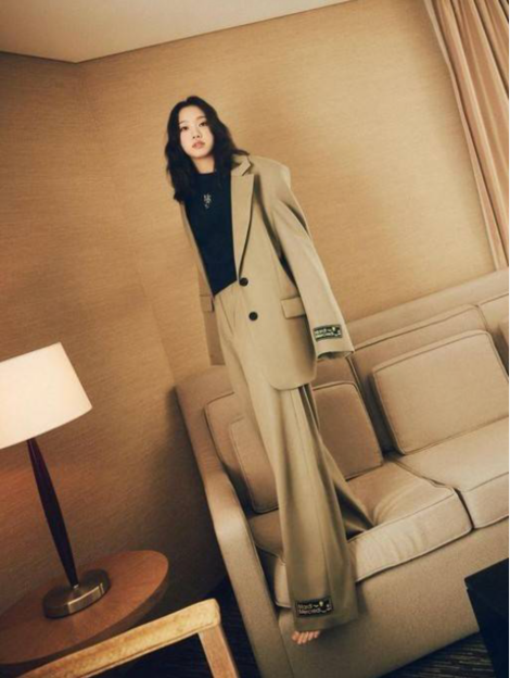 韩国女艺人金高恩