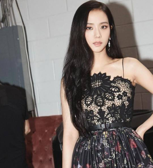 BLACKPINK成员 JISOO