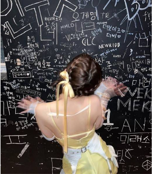 TWICE成员林娜琏