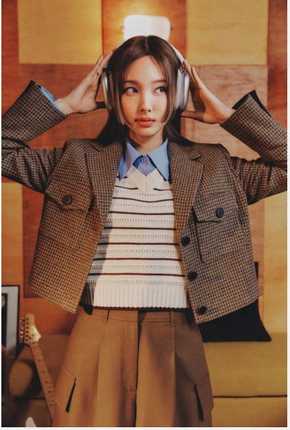 TWICE成员林娜琏