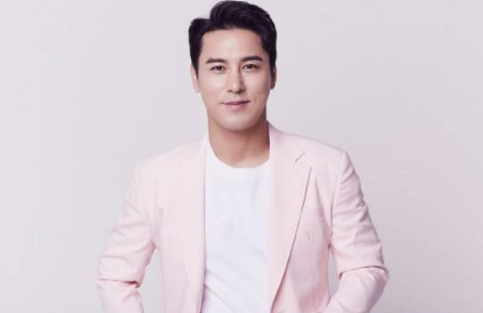 HGL0EF579AA${N%O$EU{~NL