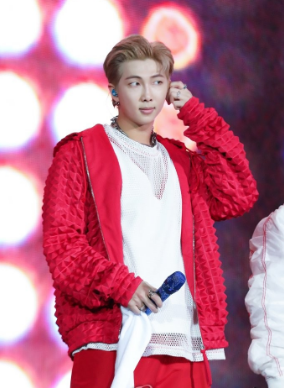 弹少年团（BTS）的队长RM