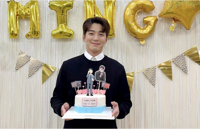 RQ2]B4P{BJIFAQ%YO({7DSV