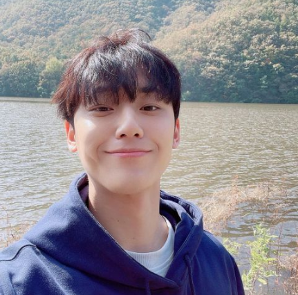 3E)FS33~8TYRN9%FXB]1]LQ